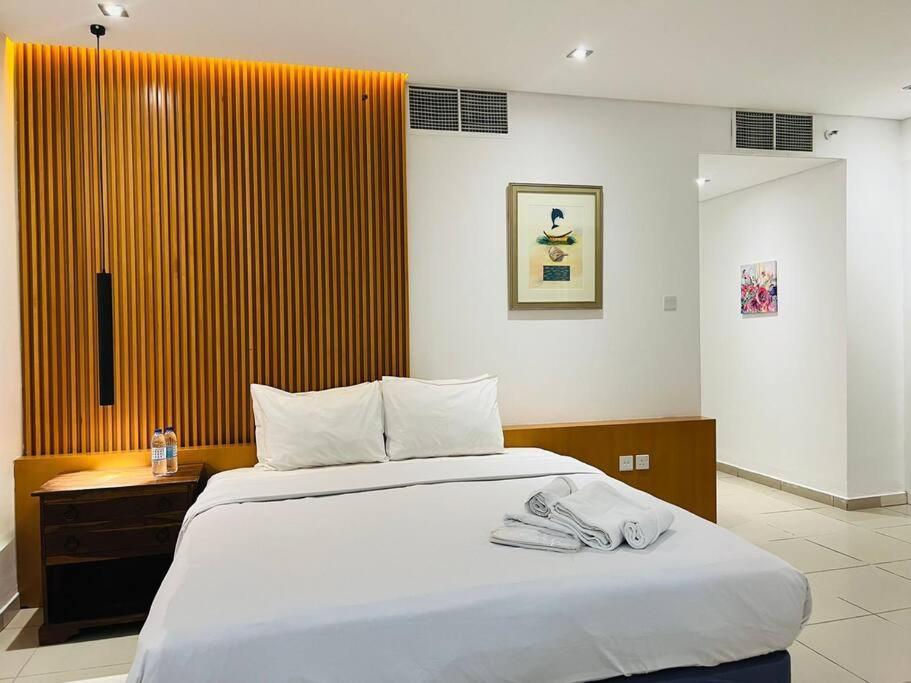 דובאי High Floor With City Skyline & Burj Khalifa View 3 Bedroom Unit Marina מראה חיצוני תמונה