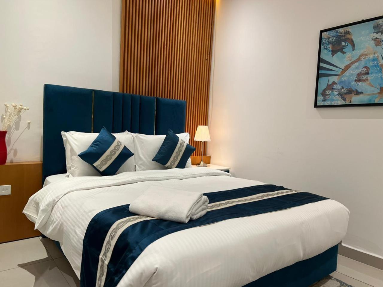 דובאי High Floor With City Skyline & Burj Khalifa View 3 Bedroom Unit Marina מראה חיצוני תמונה