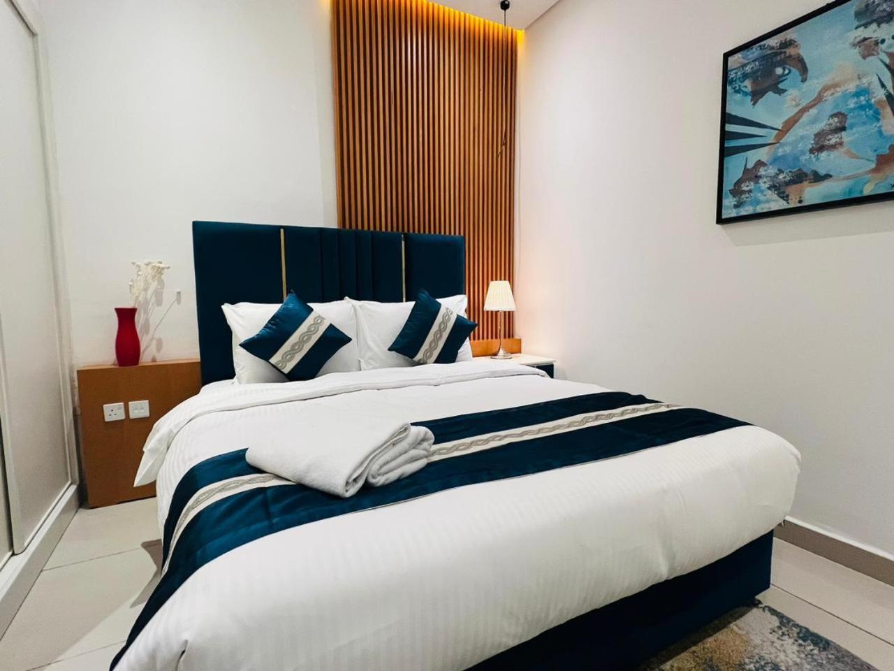 דובאי High Floor With City Skyline & Burj Khalifa View 3 Bedroom Unit Marina מראה חיצוני תמונה