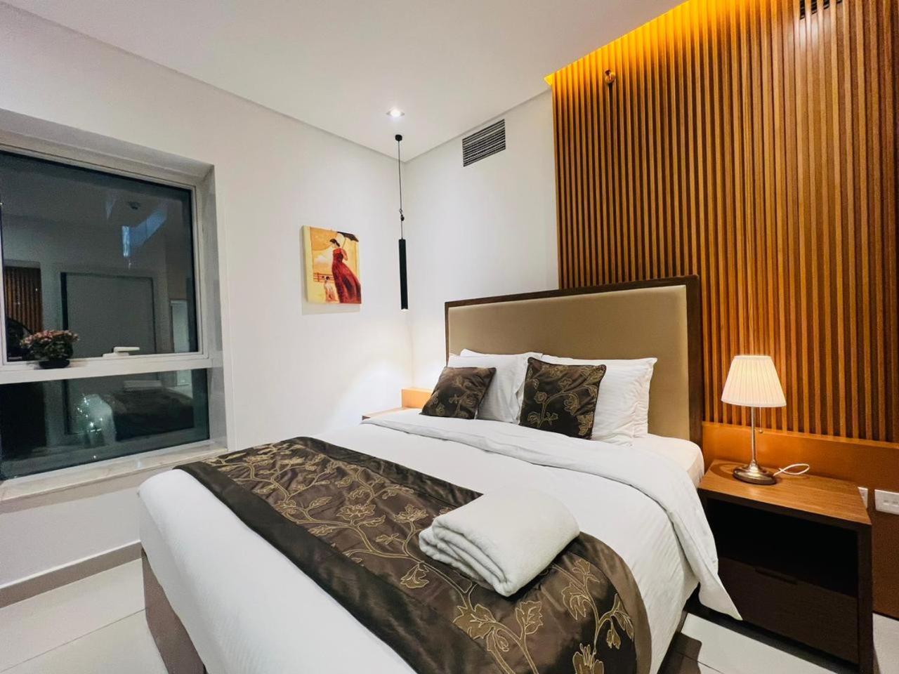 דובאי High Floor With City Skyline & Burj Khalifa View 3 Bedroom Unit Marina מראה חיצוני תמונה