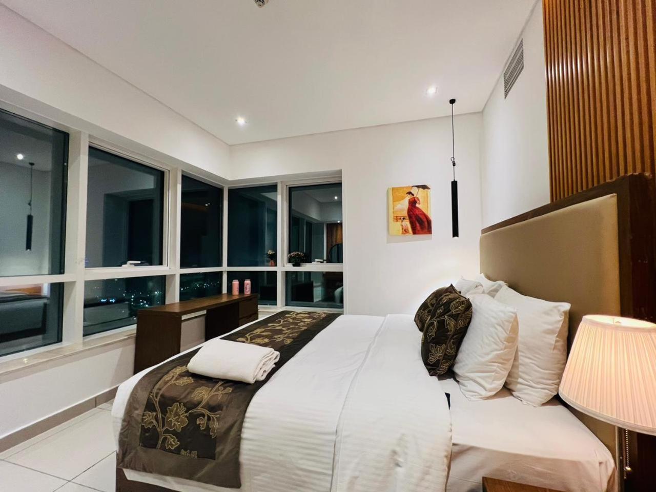 דובאי High Floor With City Skyline & Burj Khalifa View 3 Bedroom Unit Marina מראה חיצוני תמונה