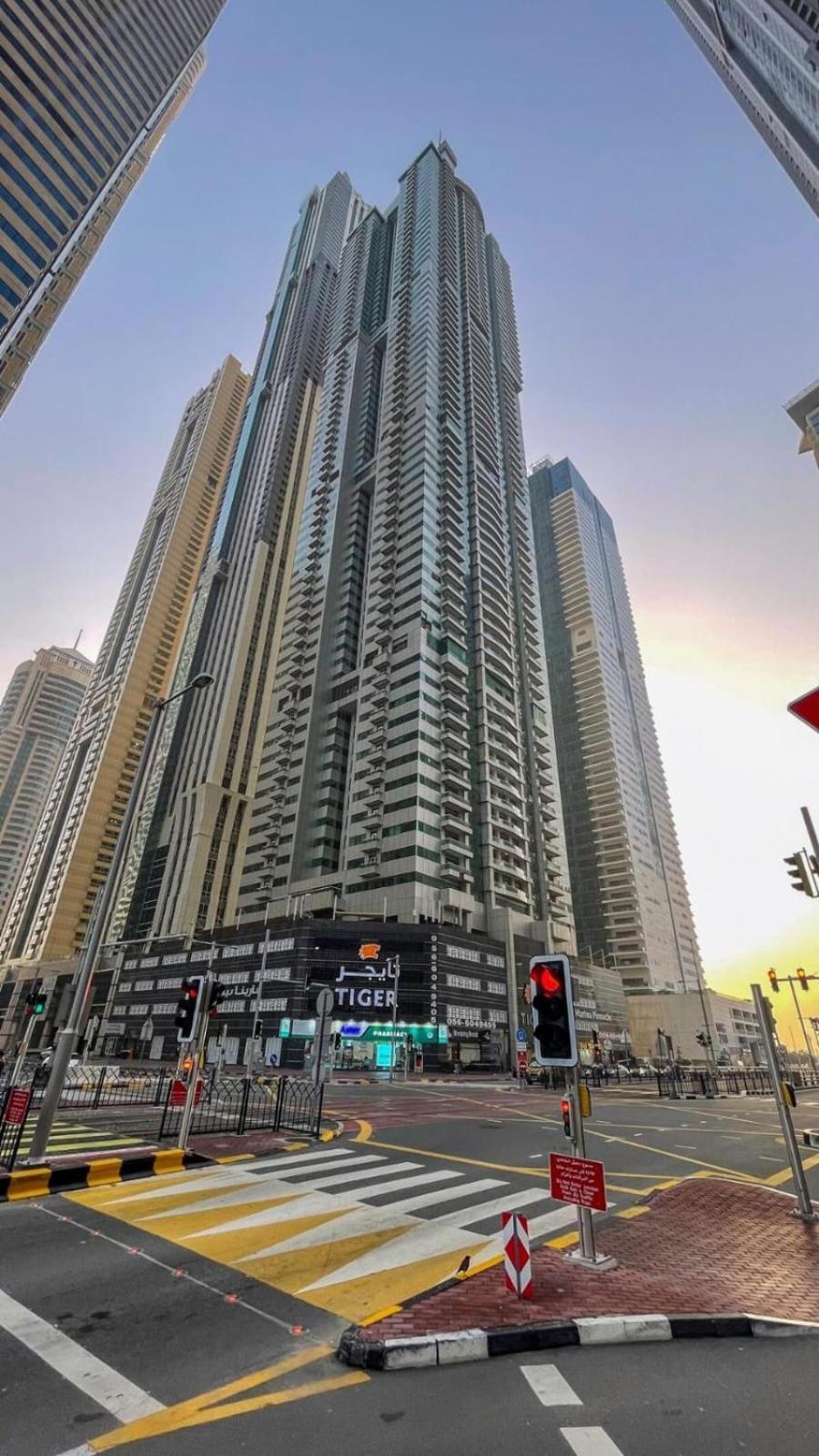דובאי High Floor With City Skyline & Burj Khalifa View 3 Bedroom Unit Marina מראה חיצוני תמונה
